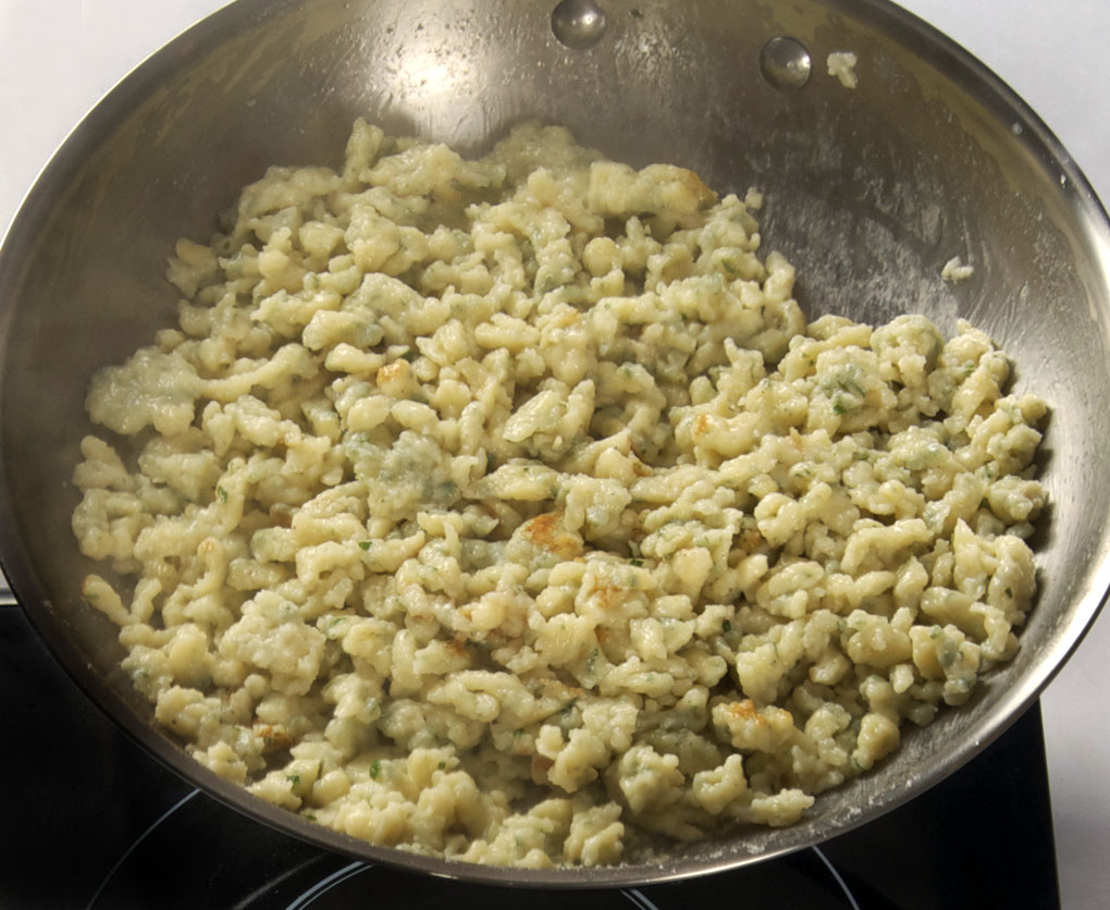 https://ruhlman.com/wp-content/uploads/2014/07/Spaetzle-cooked-@1020.jpg